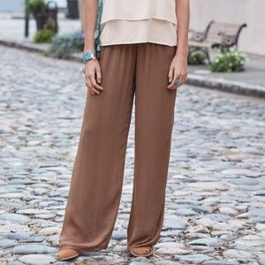 Sundance “Stylish Ease” wide leg pants Size XS